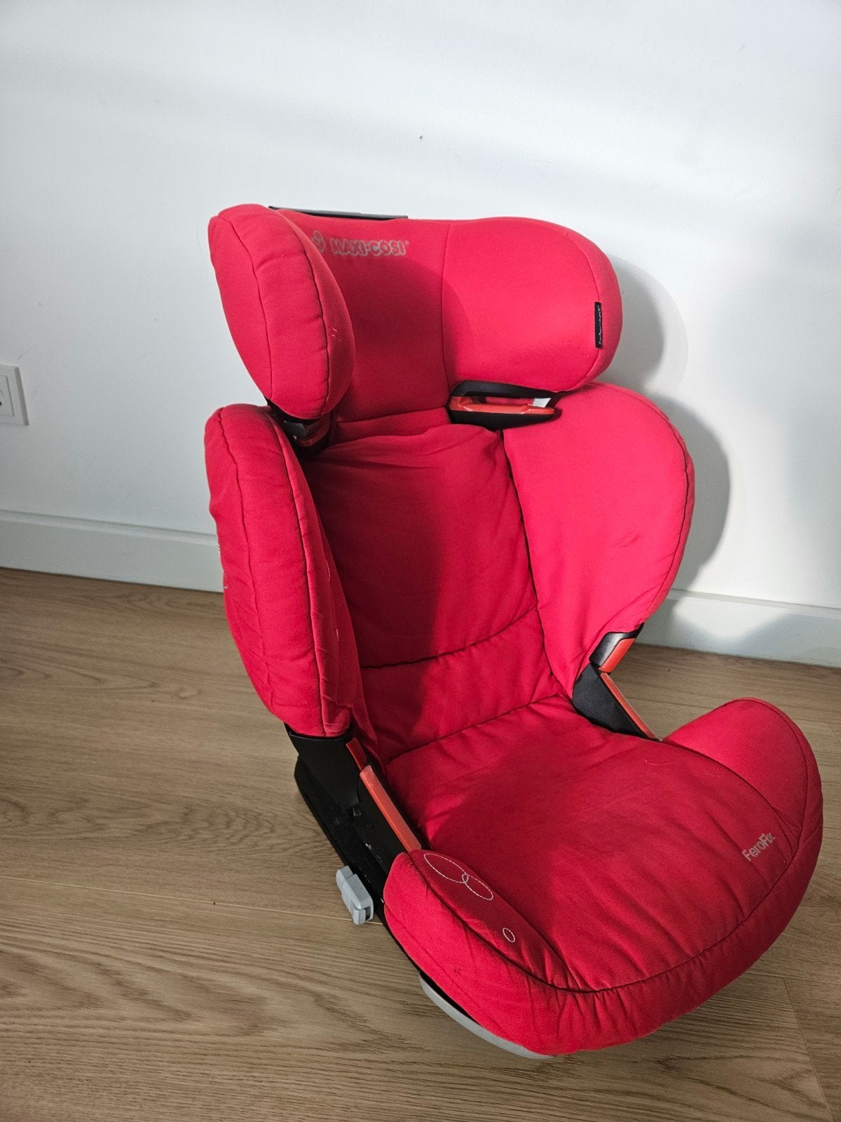 Maxi-Cosi FeroFix autostoel - Rood, Kinderen en Baby's, Autostoeltjes, Ophalen, Gebruikt, 15 t/m 36 kg, Verstelbare rugleuning