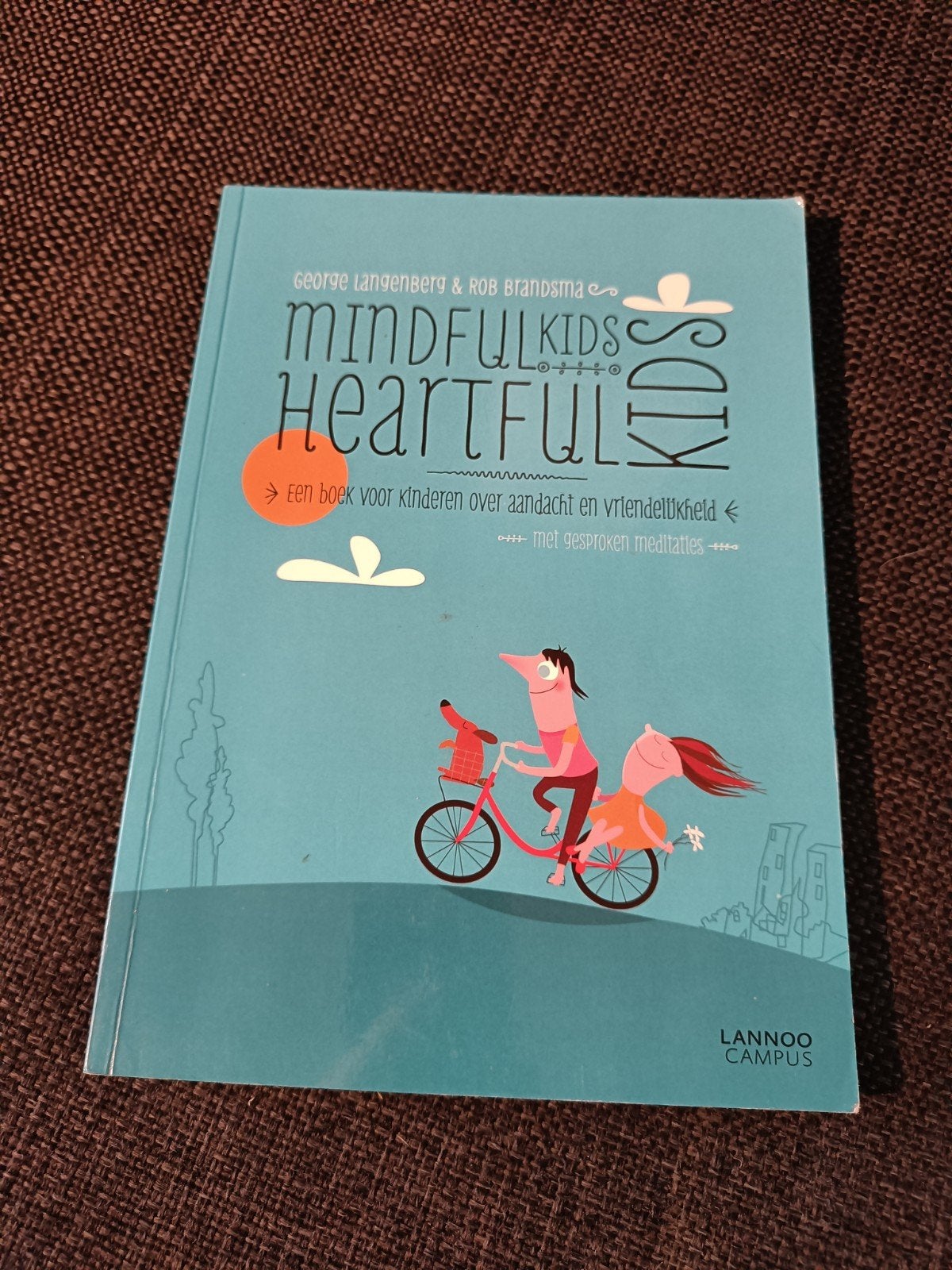 MindfulKids HeartfulKids: Aandacht en Vriendelijkheid, Boeken, Ophalen of Verzenden, Zo goed als nieuw, 3 tot 4 jaar