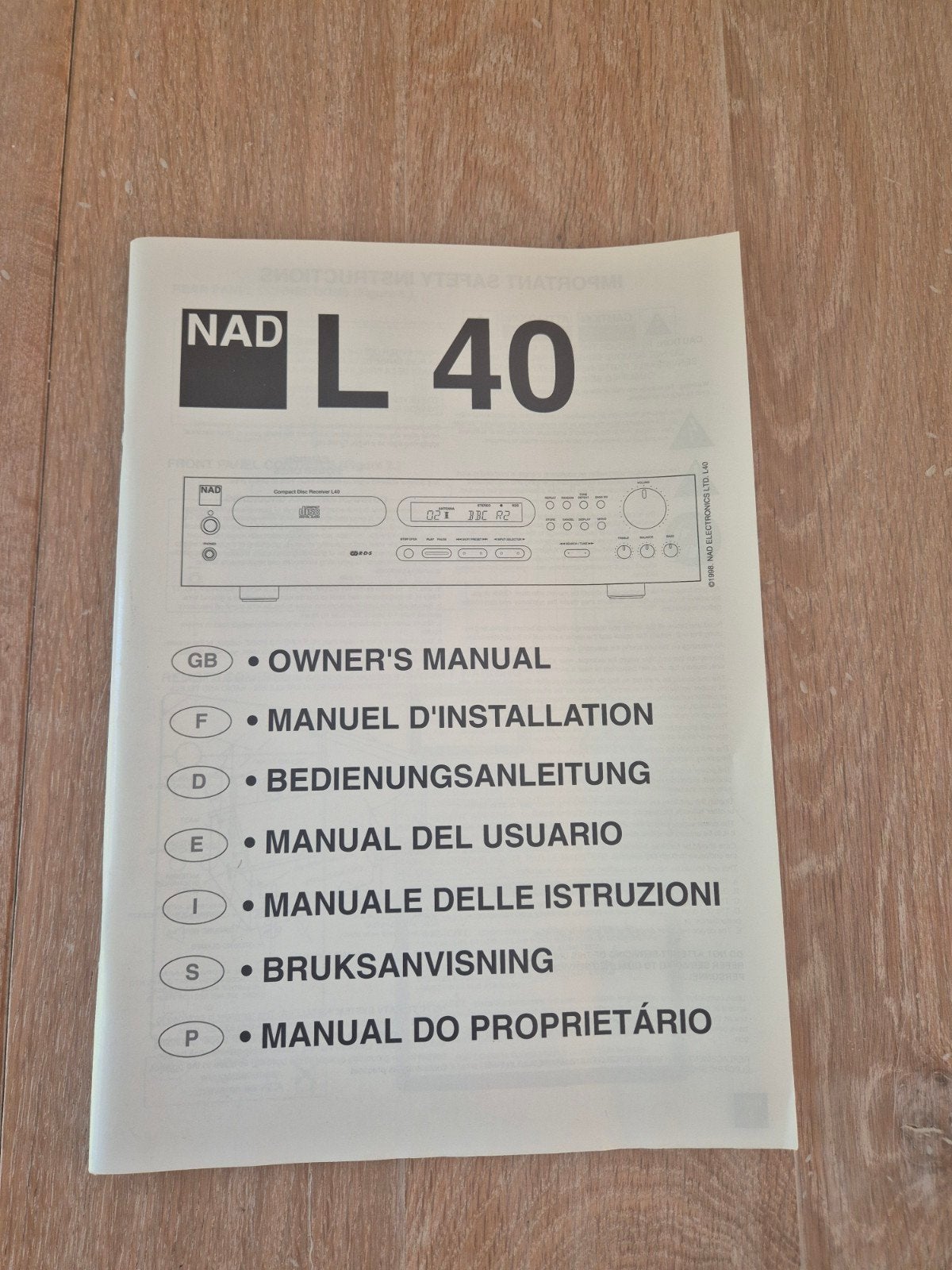 Gebruiksaanwijzing NAD L40 en catalogus/folder NAD, Ophalen of Verzenden, Zo goed als nieuw, Catalogus