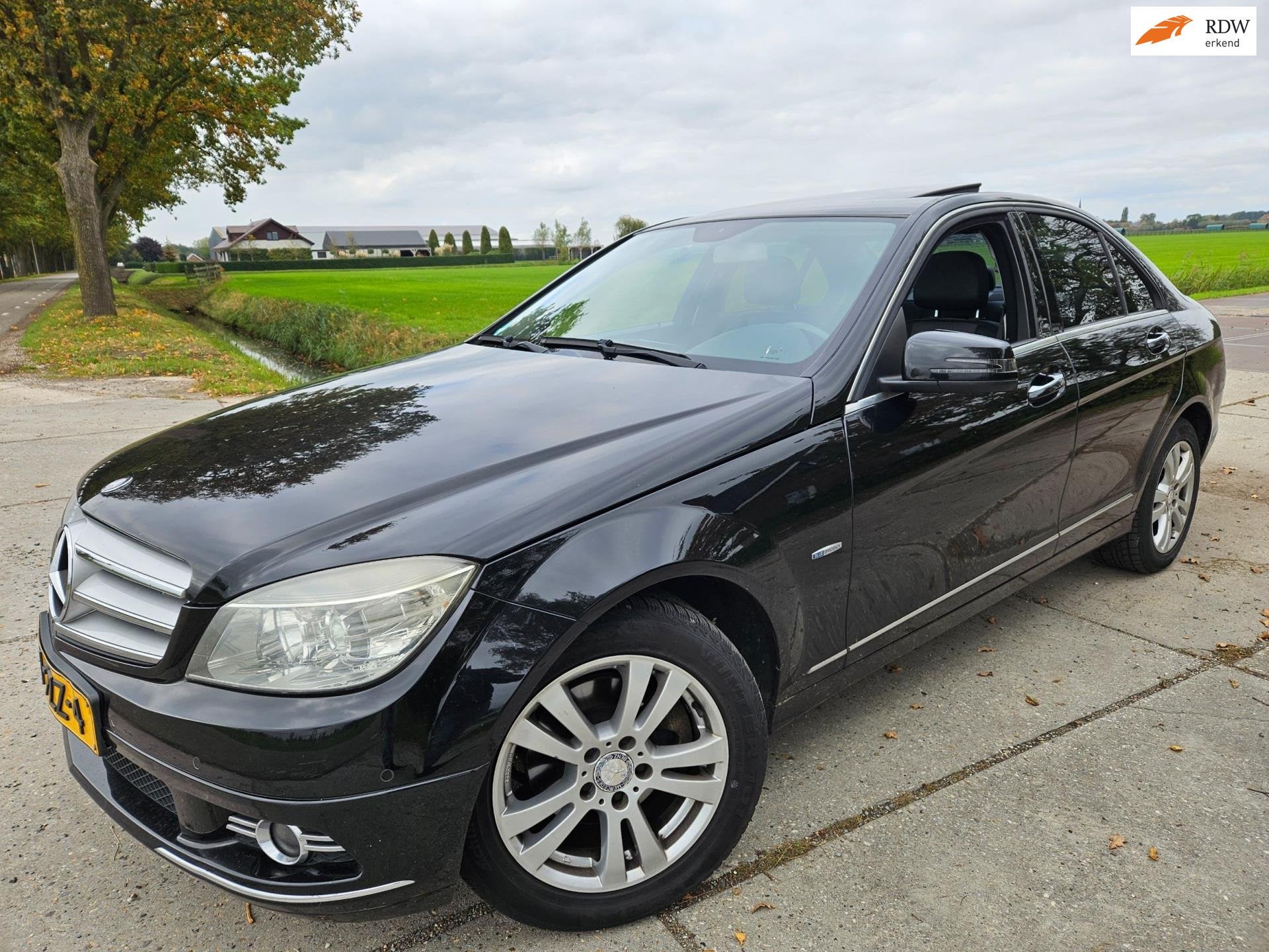 Mercedes-Benz C-klasse 180 CGI BlueEFFICIENCY Avantgarde/ cl, Automaat, Achterwielaandrijving, Zwart, Zwart