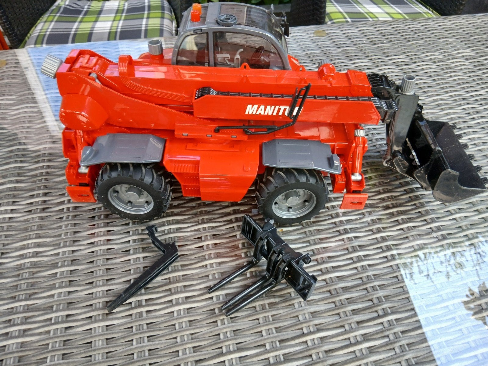 Bruder Verrijker Manitou MRT 2150 in goede staat, Ophalen, Zo goed als nieuw