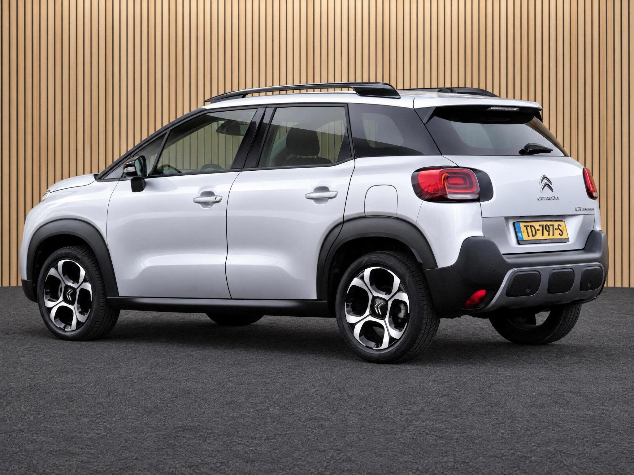 Citroen C3 Aircross 1.2 PureTech S&S Shine Automaat | Navi /, 12 maanden, Gebruikt, Euro 6, Origineel Nederlands