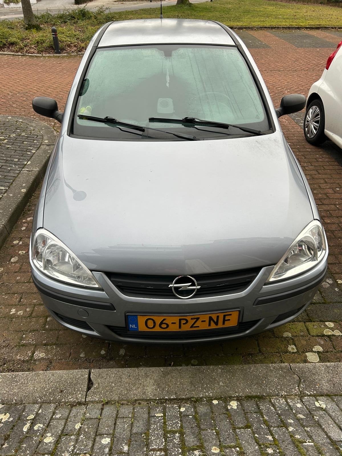 Opel Corsa 1.2 16V Twinport 3D 2005 Grijs loop of sloop, Auto's, Voorwielaandrijving, 450 kg, 31 €/maand, 4 cilinders