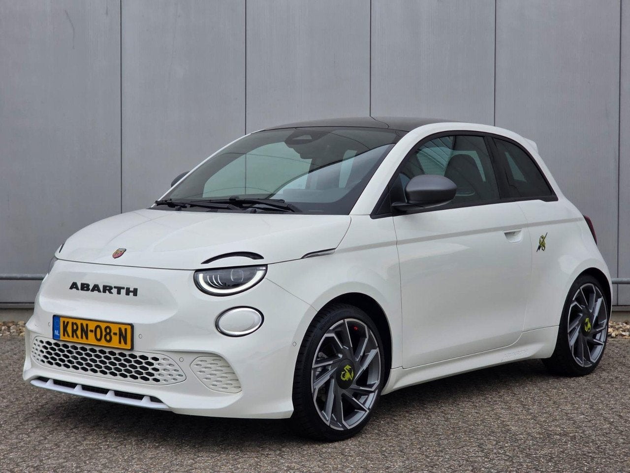 Abarth 500 Turismo 42 kWh Navigatie | Parkeercamera | Glasda, Auto's, Automaat, Gebruikt, 4 stoelen, 155 pk