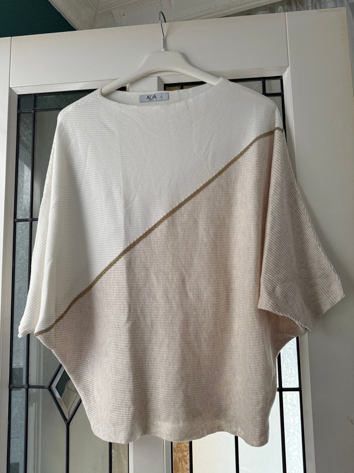 ADA Triko heel mooi truitje ( maat L=40), Verzenden, Beige