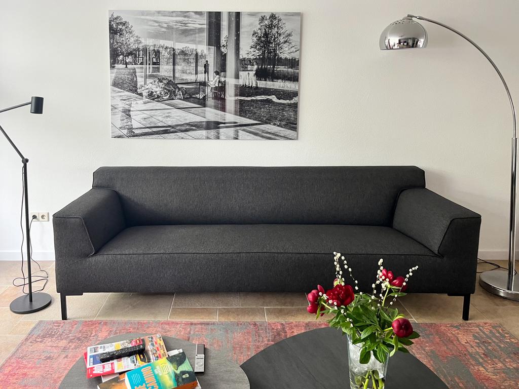 Te koop recent gekochte 3,5 zits bank, kleur antraciet, Huis en Inrichting, Banken | Bankstellen, Ophalen, 250 tot 300 cm, Nieuw
