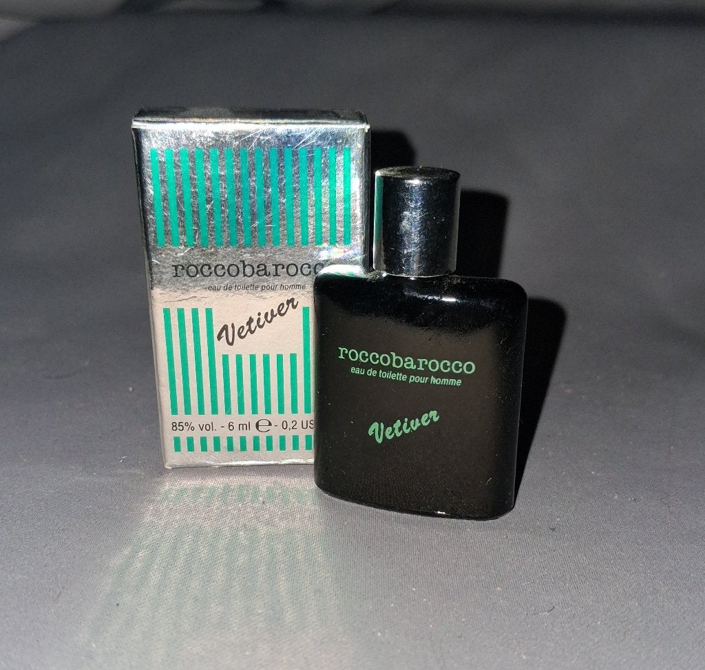 Parfum miniatuur - Roccobarocco vetiver + doosje, Ophalen of Verzenden, Zo goed als nieuw, Miniatuur, Gevuld