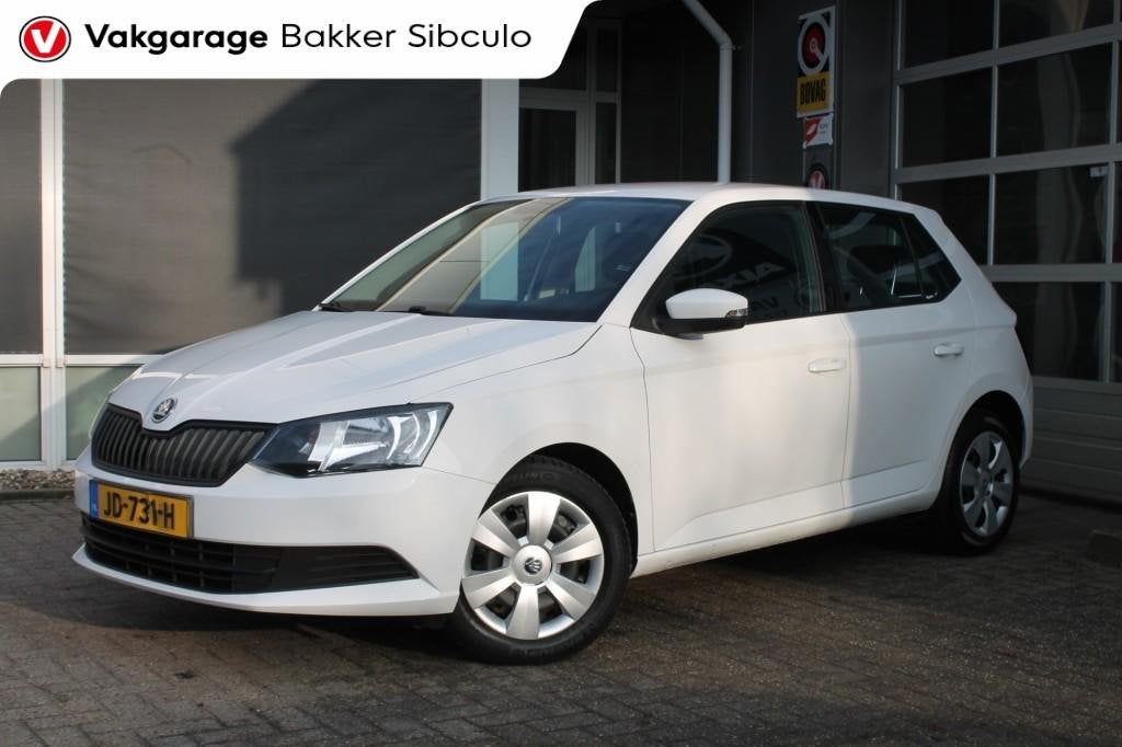 Skoda FABIA 1.0 ACTIVE 79.KM  AIRCO TREKHAAK, Auto's, Skoda, Euro 6, Met garantie (alle), 60 pk, Wit