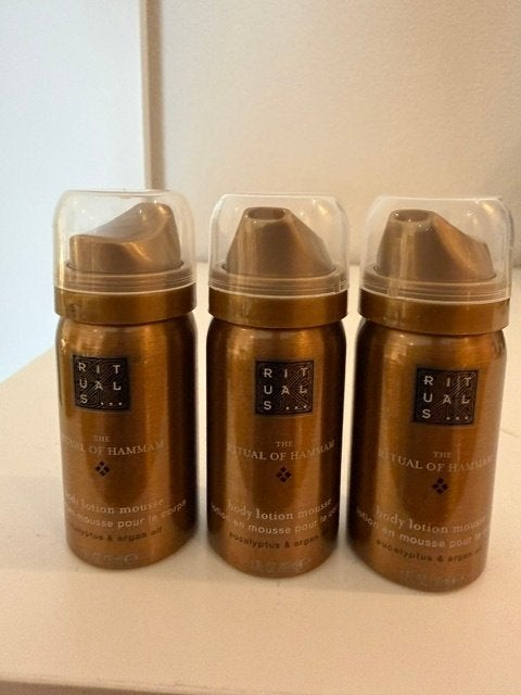 Nieuw Rituals Hammam body lotion mousse 30ml, Ophalen of Verzenden, Nieuw, Bodylotion, Crème of Olie