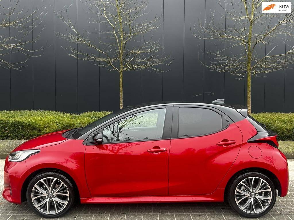 Toyota Yaris 1.5 Hybrid GR Sport | Navi | Cam | Garantie, Zwart, 1490 cc, Bedrijf, 1125 kg