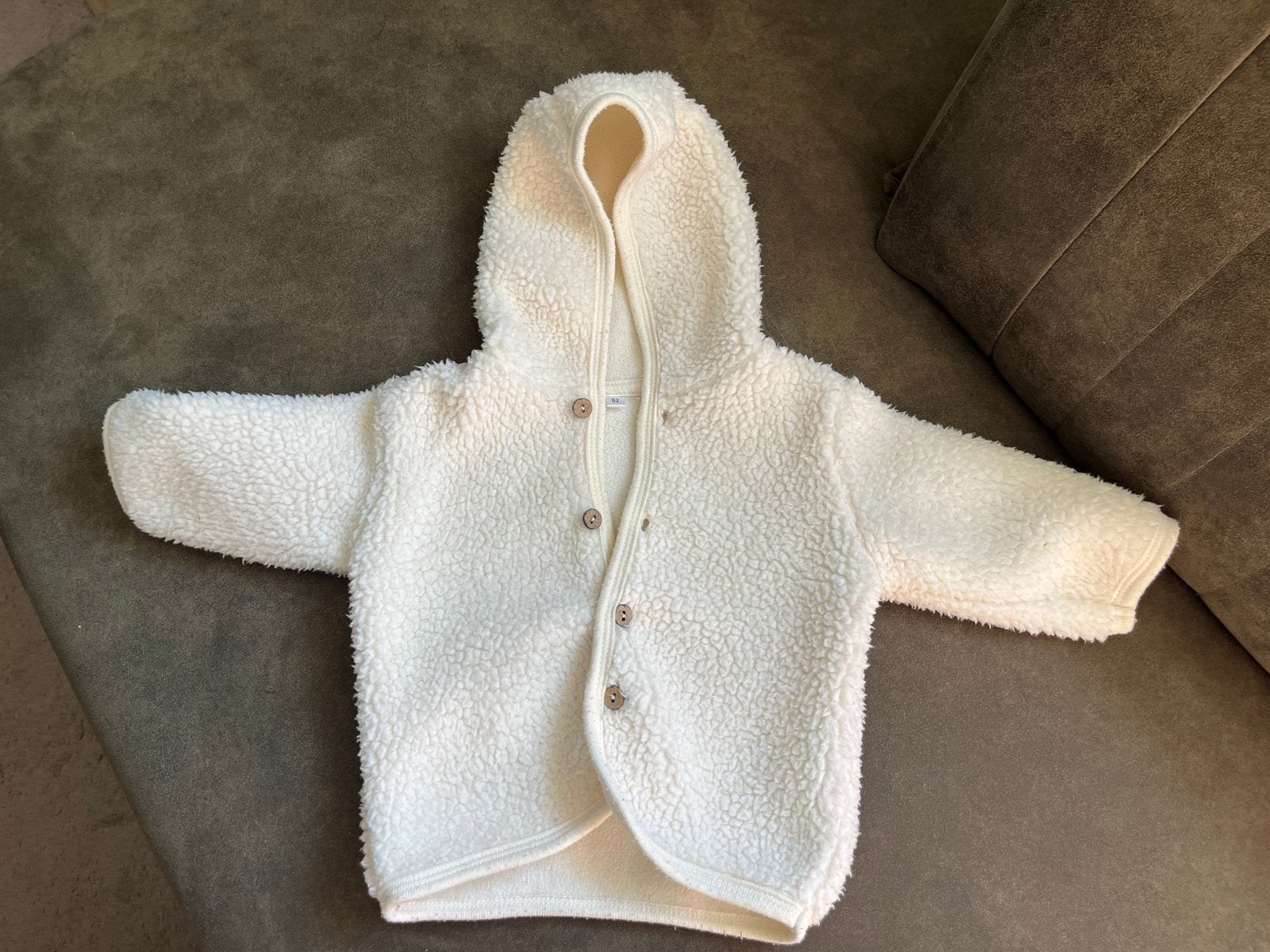 Zacht Crèmekleurig Teddy Jasje Maat 62, Kinderen en Baby's, Babykleding | Maat 62, Ophalen, Zo goed als nieuw, Jongetje of Meisje