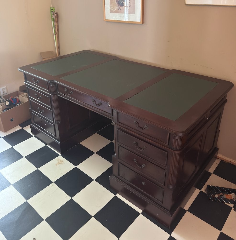Klassiek Bureau aangeboden (180x95cm), Klassiek, Ophalen, Zo goed als nieuw, Hout