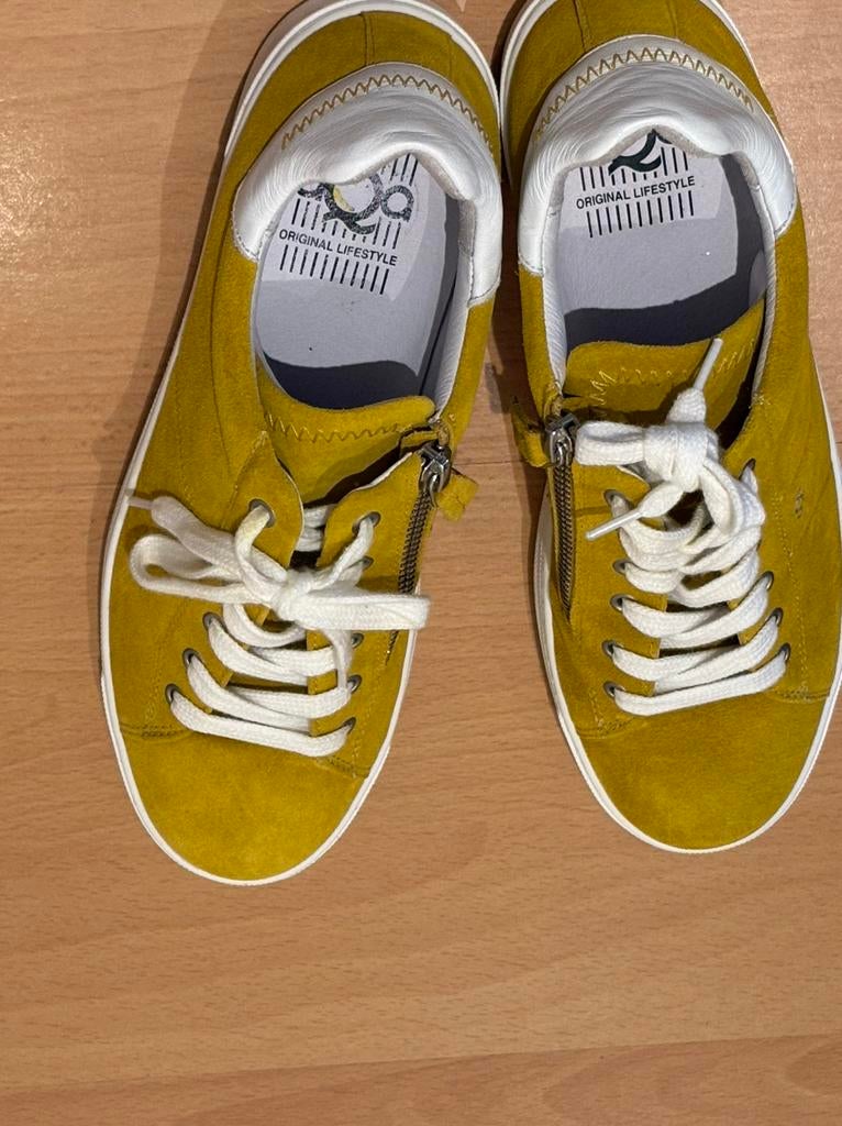 Gele AQA suède sneakers met rits en veters mt 38, Kleding | Dames, Schoenen, Geel, Nieuw, Ophalen of Verzenden, Sneakers of Gympen