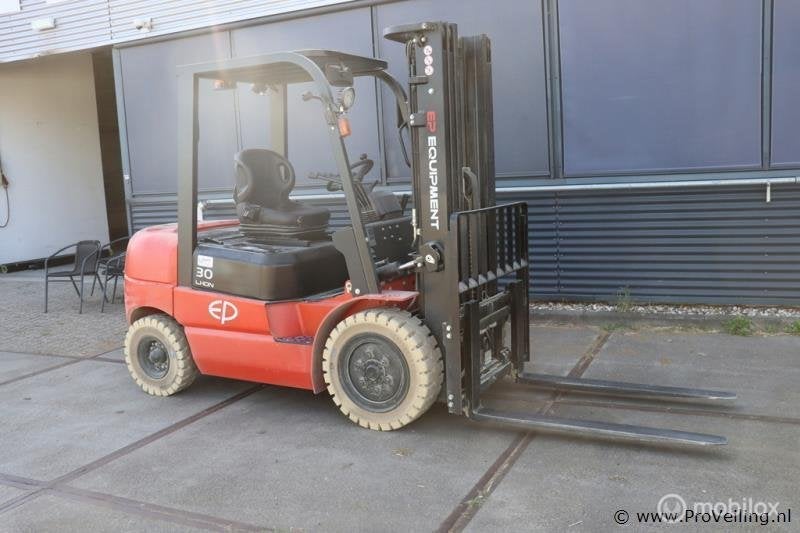 Online Veiling: EP Equipment EFL302 - 30 Li-ion heftruck
