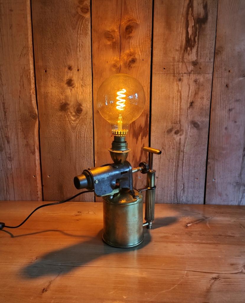 Prachtige lamp antieke benzinebrander Max, Gebruikt, Industrieel / vintage, Ophalen of Verzenden, Metaal
