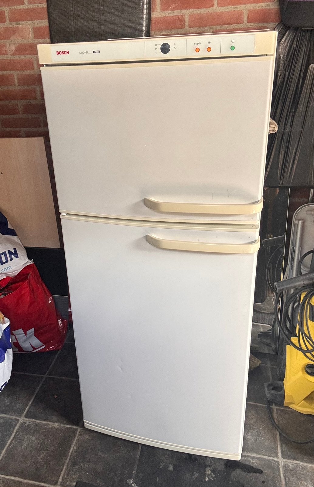 Bosch koelkast met vriesvak, Ophalen, Gebruikt, 200 liter of meer, Met aparte vriezer
