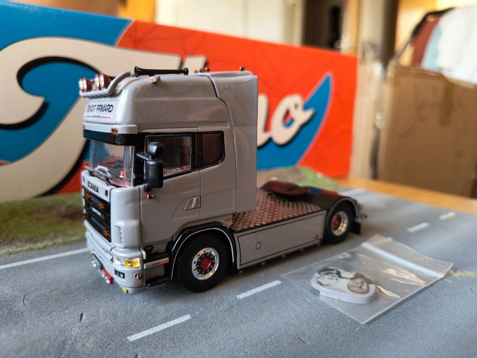 Wsi Scania Benoit Primard, Ophalen of Verzenden, Zo goed als nieuw, Bus of Vrachtwagen, Wsi