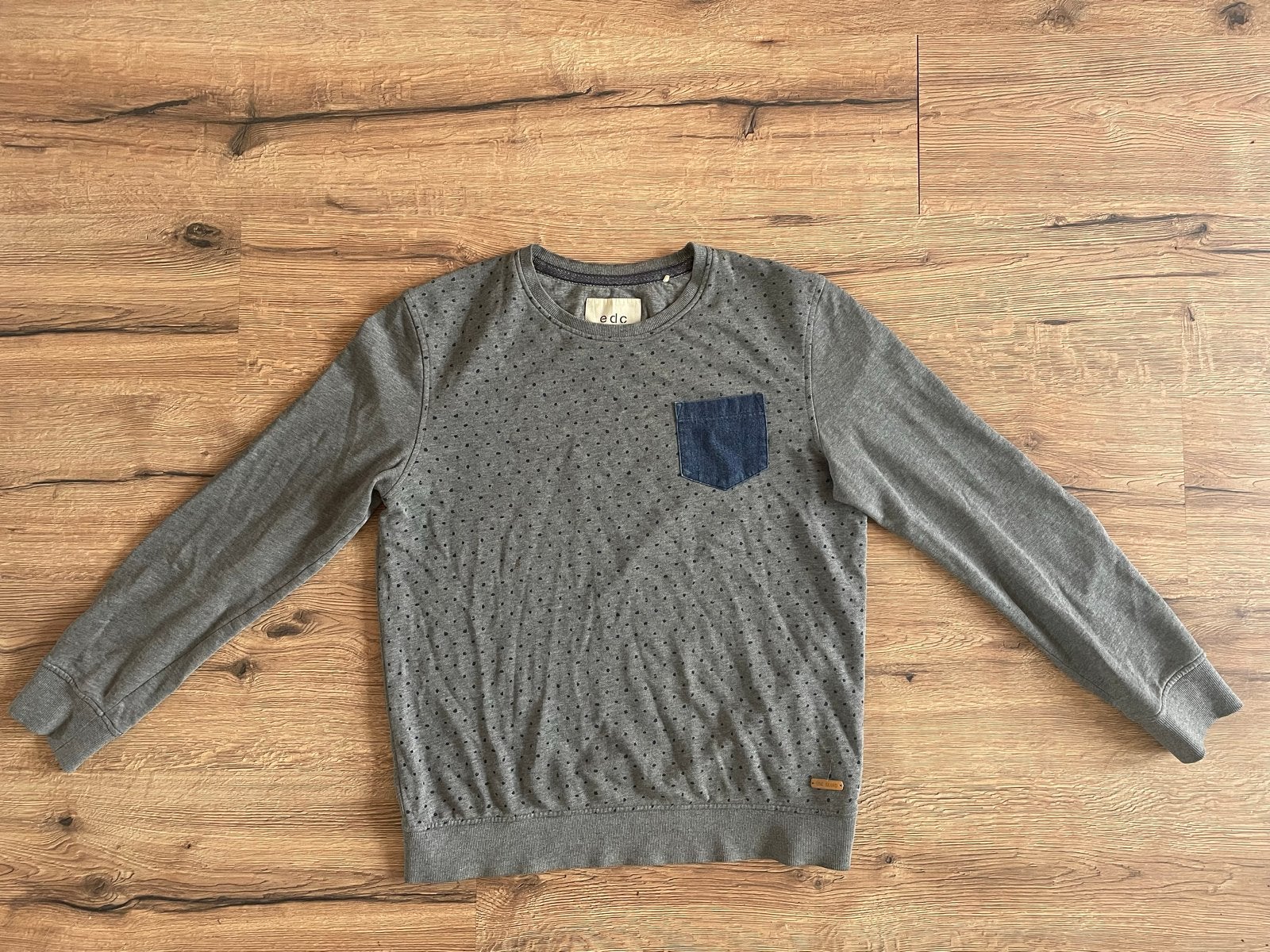 EDC by Esprit trui met stippen en borstzakje - Maat S, Ophalen of Verzenden, Zo goed als nieuw, Maat 46 (S) of kleiner, Grijs