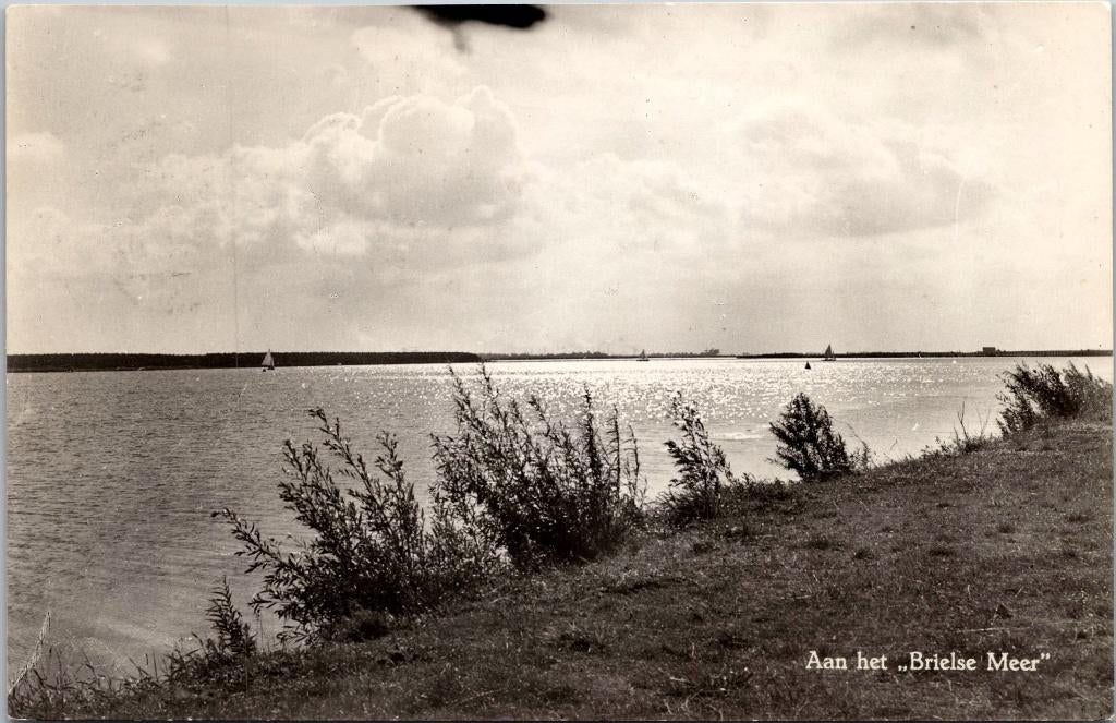 Brielle - Aan het Brielse Meer, Verzenden, 1940 tot 1960, Gelopen, Zuid-Holland