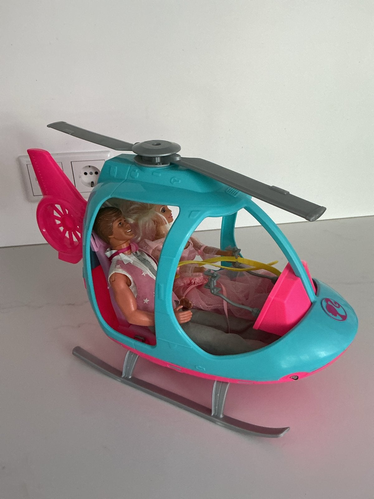 Barbie helikopter met Barbie en Ken poppen, Ophalen of Verzenden, Gebruikt, Jongen of Meisje