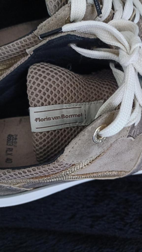Sneakers Floris van Bommel mt 40, Kleding | Dames, Schoenen, Ophalen of Verzenden, Zo goed als nieuw, Sneakers of Gympen