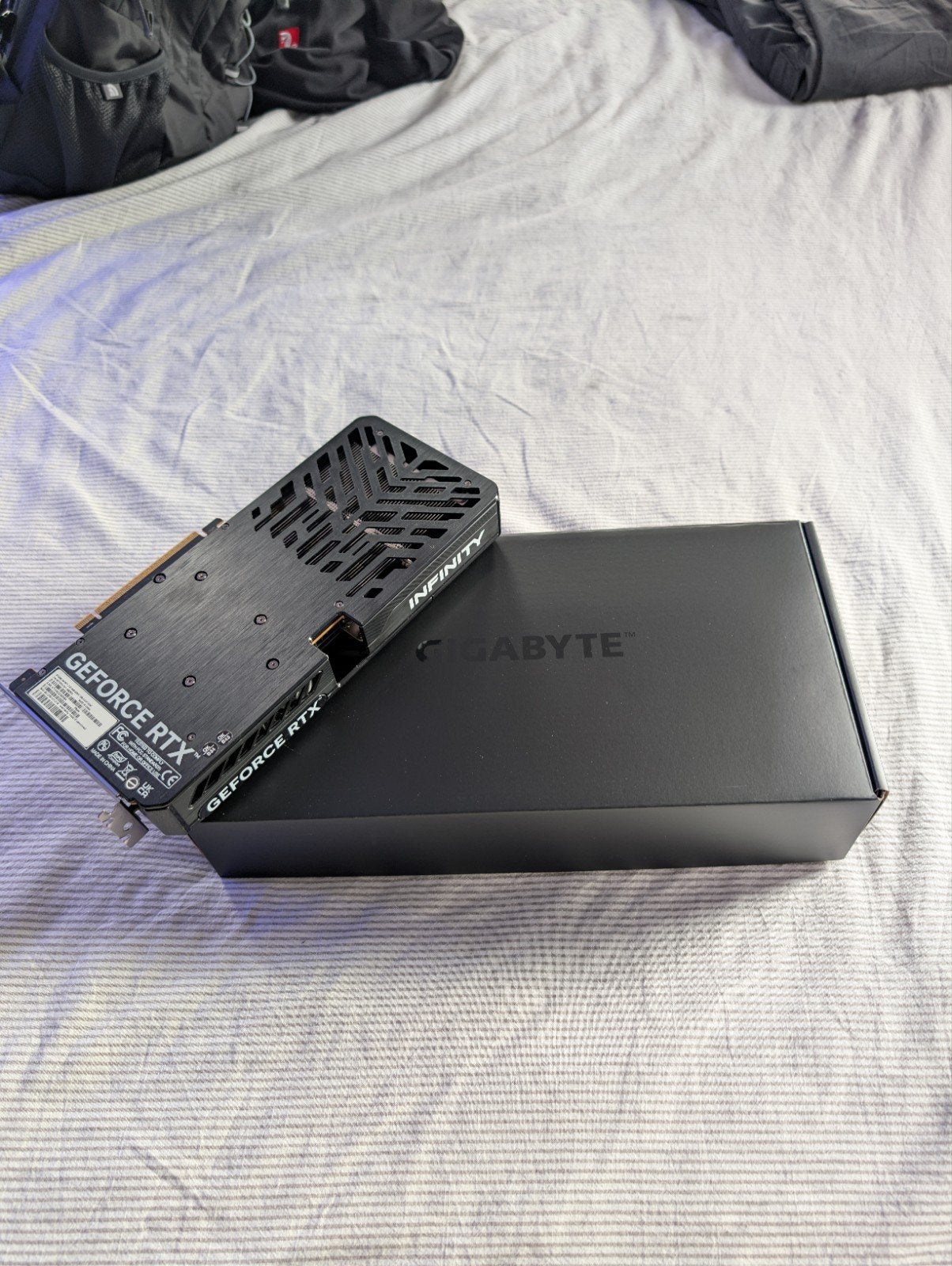 GeForce RTX 5060 infinity 8GB VRAM - Zo goed als nieuw, Computers en Software, Videokaarten, Ophalen, GDDR6, PCI-Express 4, Zo goed als nieuw
