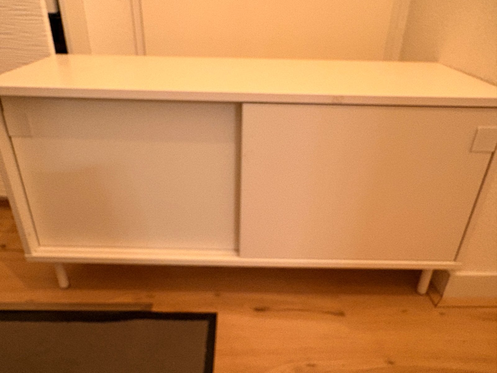 Ikea schoenenrek met schuifdeuren, Huis en Inrichting, Kasten | Schoenenkasten, Ophalen of Verzenden, Gebruikt