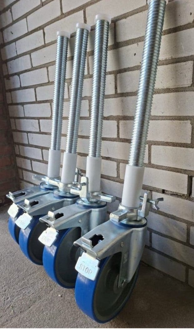 Nieuwe rolsteiger wielen geremd, KOOPJE, Doe-het-zelf en Verbouw, Steigers, Ophalen, Nieuw, Rolsteiger of Kamersteiger, 5 meter of hoger