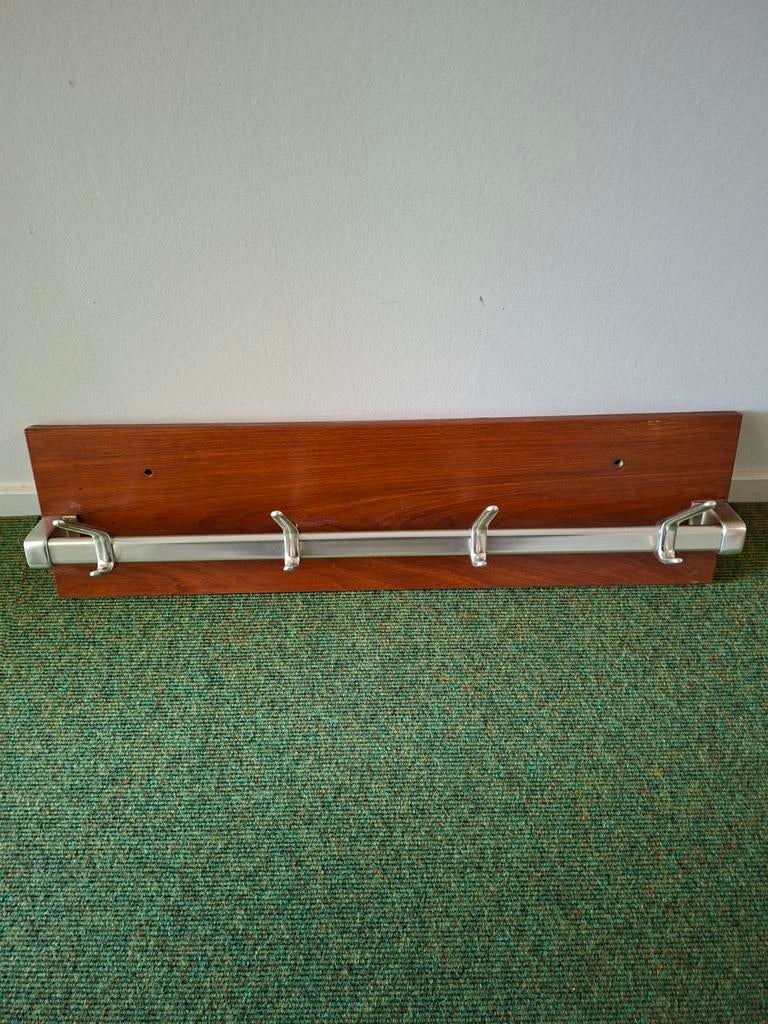 Vintage houten wandkapstok met RVS haken - 75x20cm, Wandkapstok, Gebruikt, Ophalen of Verzenden, Minder dan 100 cm