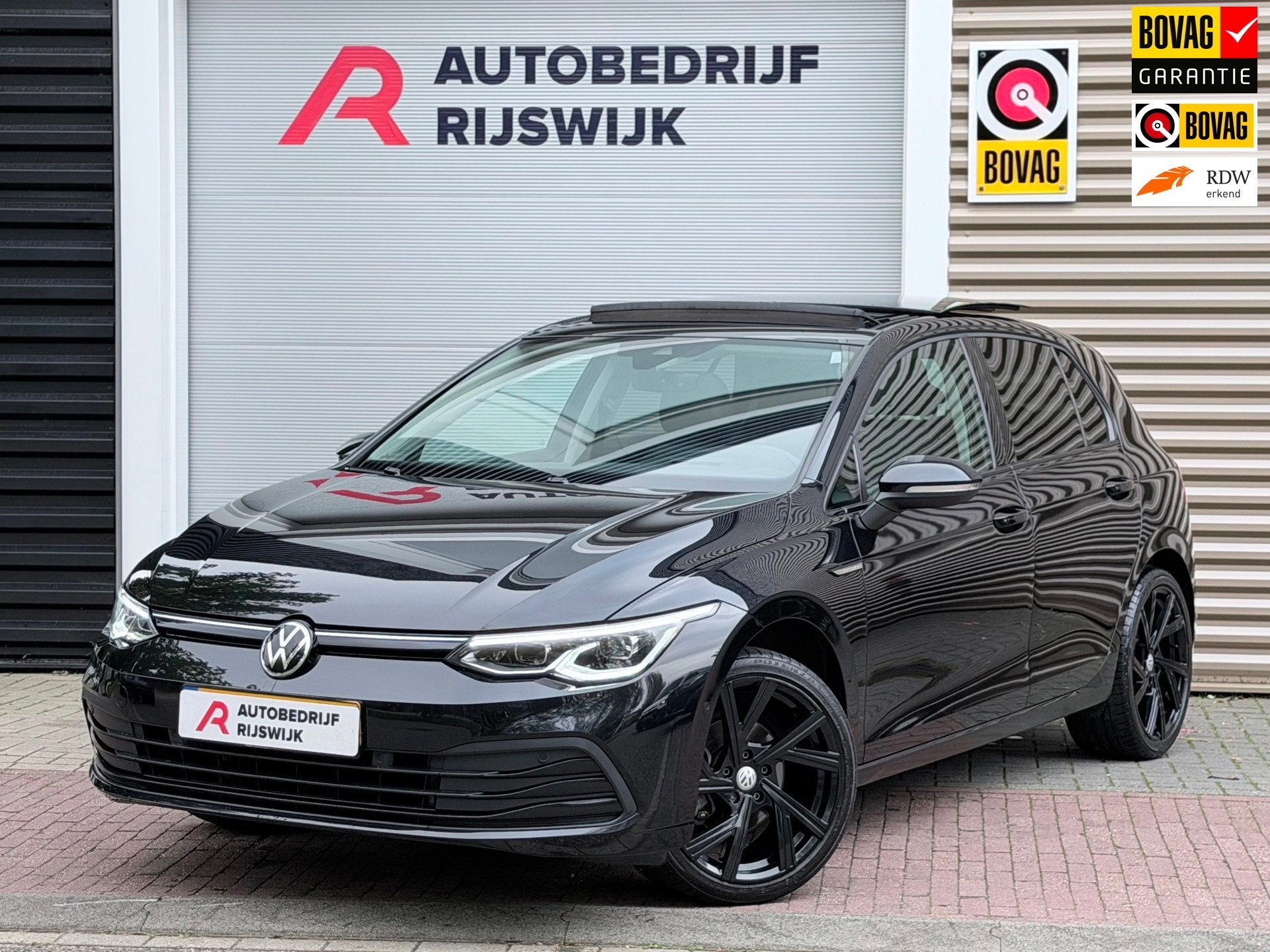 Volkswagen Golf 1.5 eTSI R-Line Pano/Memory/HuD, Auto's, Dealer onderhouden, Euro 6, 4 cilinders, 150 pk