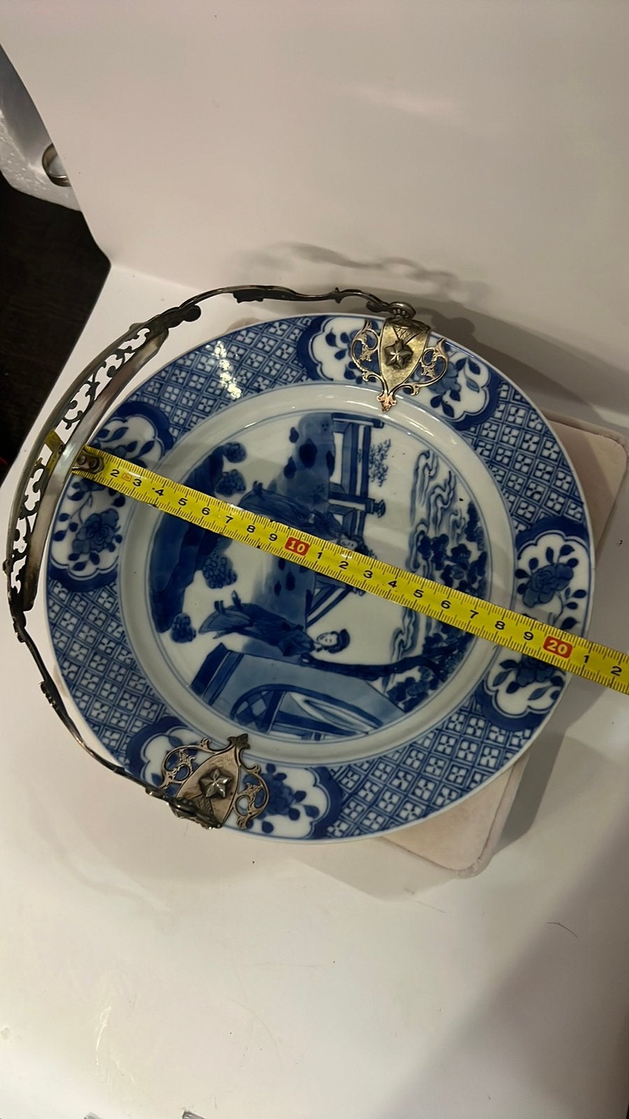 Antiek Chinees porselein met zilveren handvat., Ophalen of Verzenden