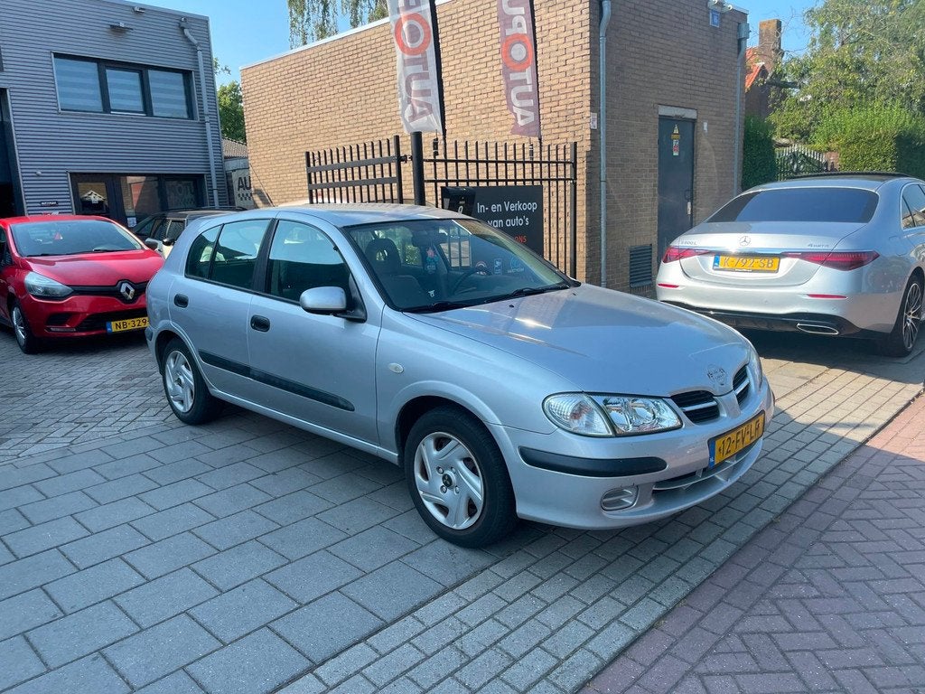 Nissan Almera 1.5 Comfort 2e Eigenaar! Airc Trekhaak NAP APK, Auto's, Nissan, 15 km/l, 4 cilinders, Origineel Nederlands, Handgeschakeld