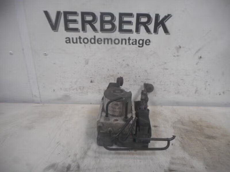 ABS POMP Ford Focus 2 Wagon (01-2004/09-2012) (3m512m110ga), Gebruikt, Ophalen of Verzenden, Ford, Sodener Straße 9 65824 Schwalbach, DE