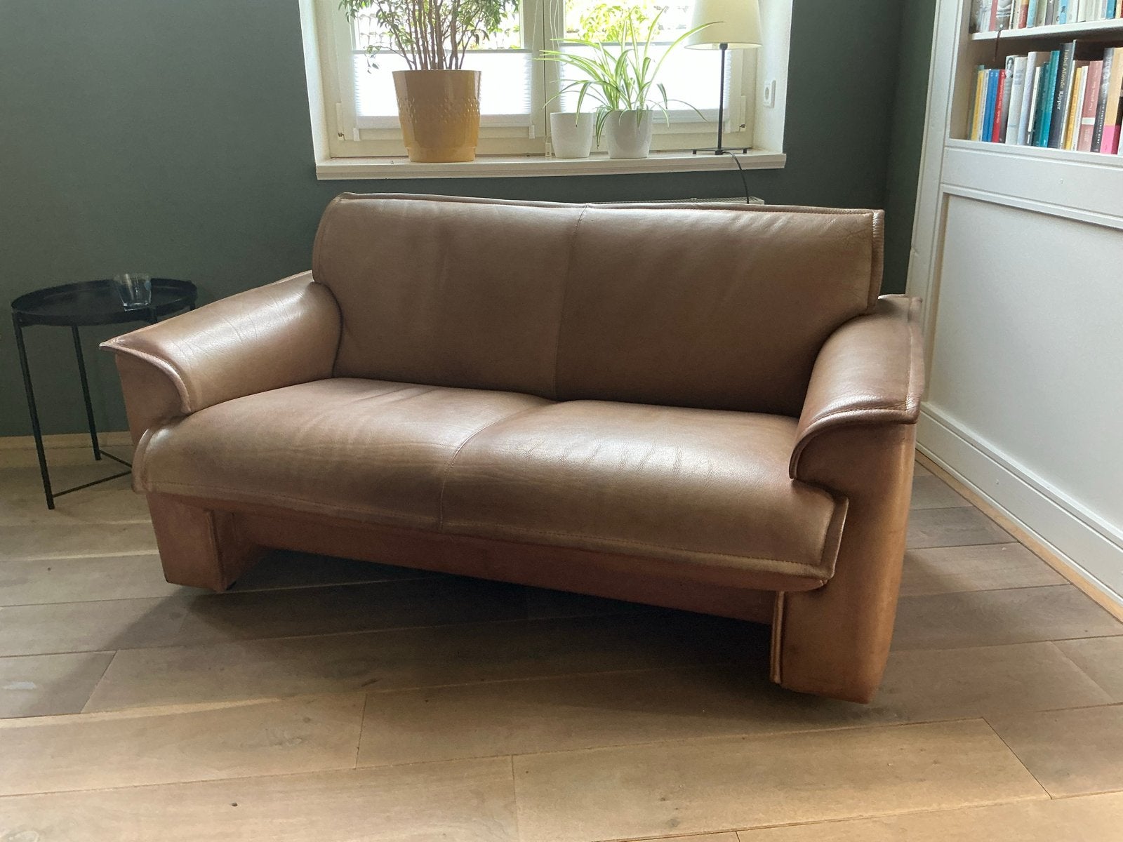 Leolux 760. neckleer., Huis en Inrichting, Gebruikt, 150 tot 200 cm, Tweepersoons, Ophalen of Verzenden