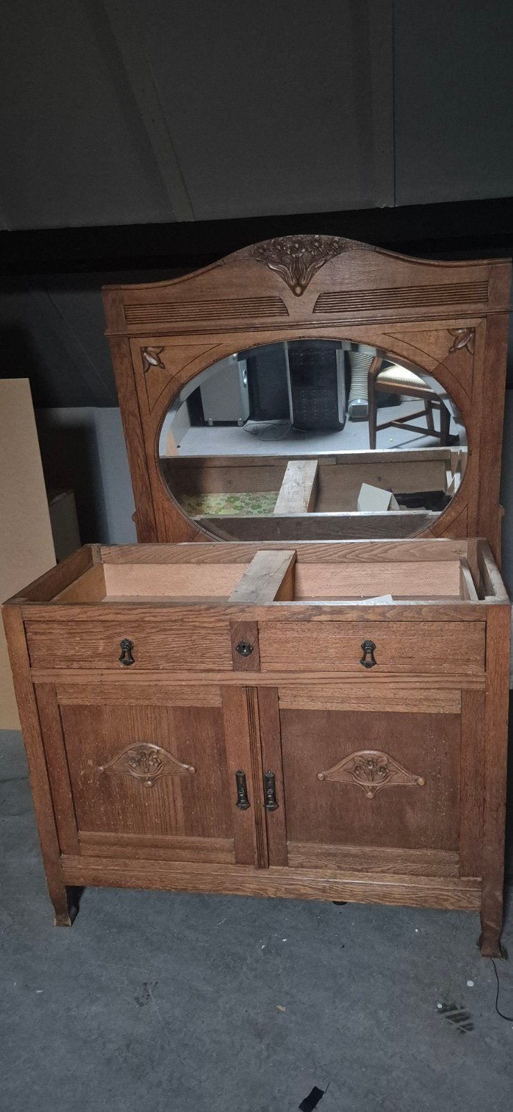 Antieke kast met granieten blad en spiegel, Ophalen