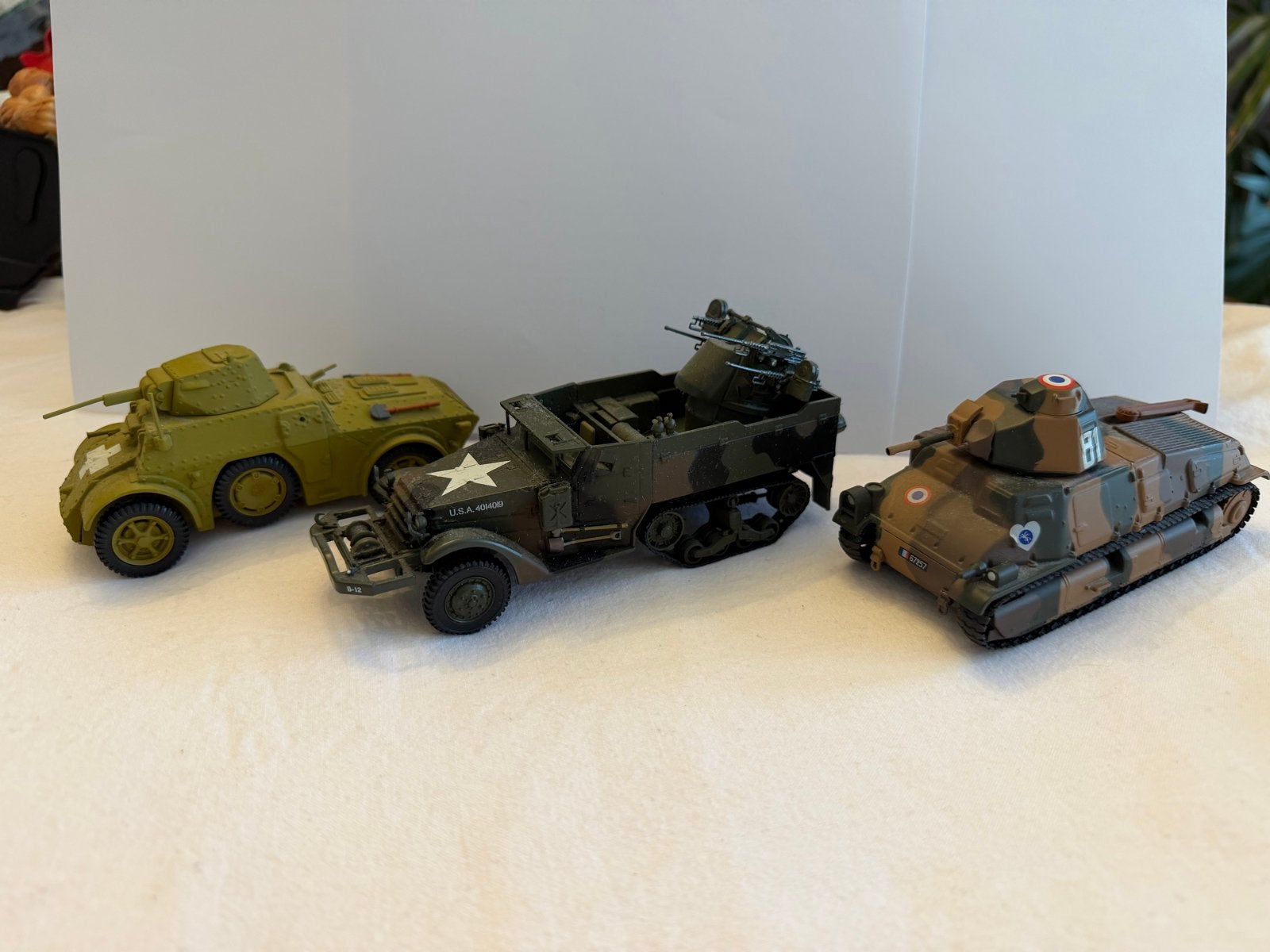 (nr 27) 3 Militair Voertuigen Modelset - WOII Collectie, Ophalen of Verzenden, Zo goed als nieuw
