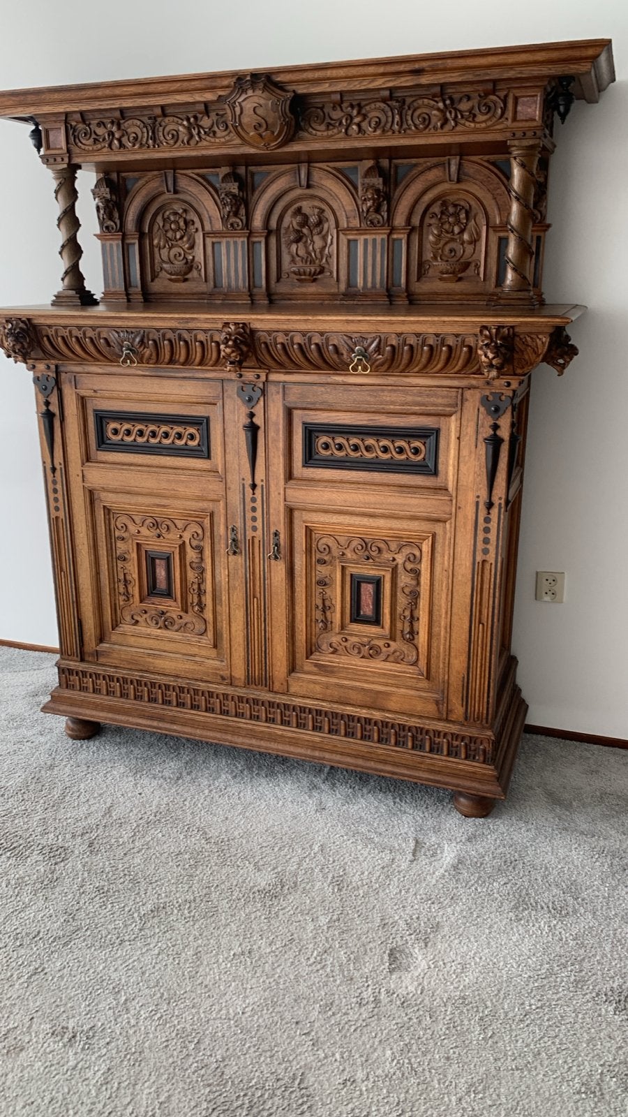 Antiek Eiken Dressoir met Rijkelijk Snijwerk, Antiek en Kunst, Ophalen