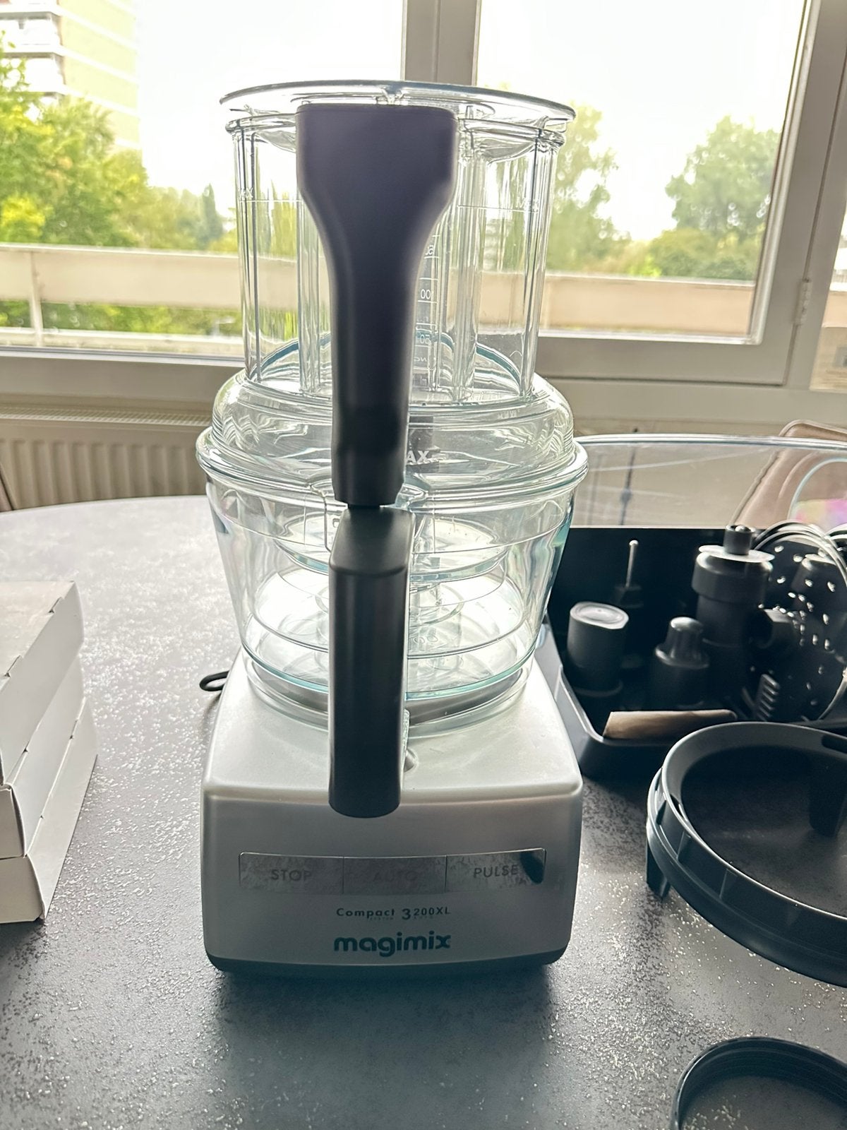 Zgan Magimix Compact 3200 XL foodprocessor mat chroom, Witgoed en Apparatuur, Ophalen, Zo goed als nieuw, 3 snelheden of meer