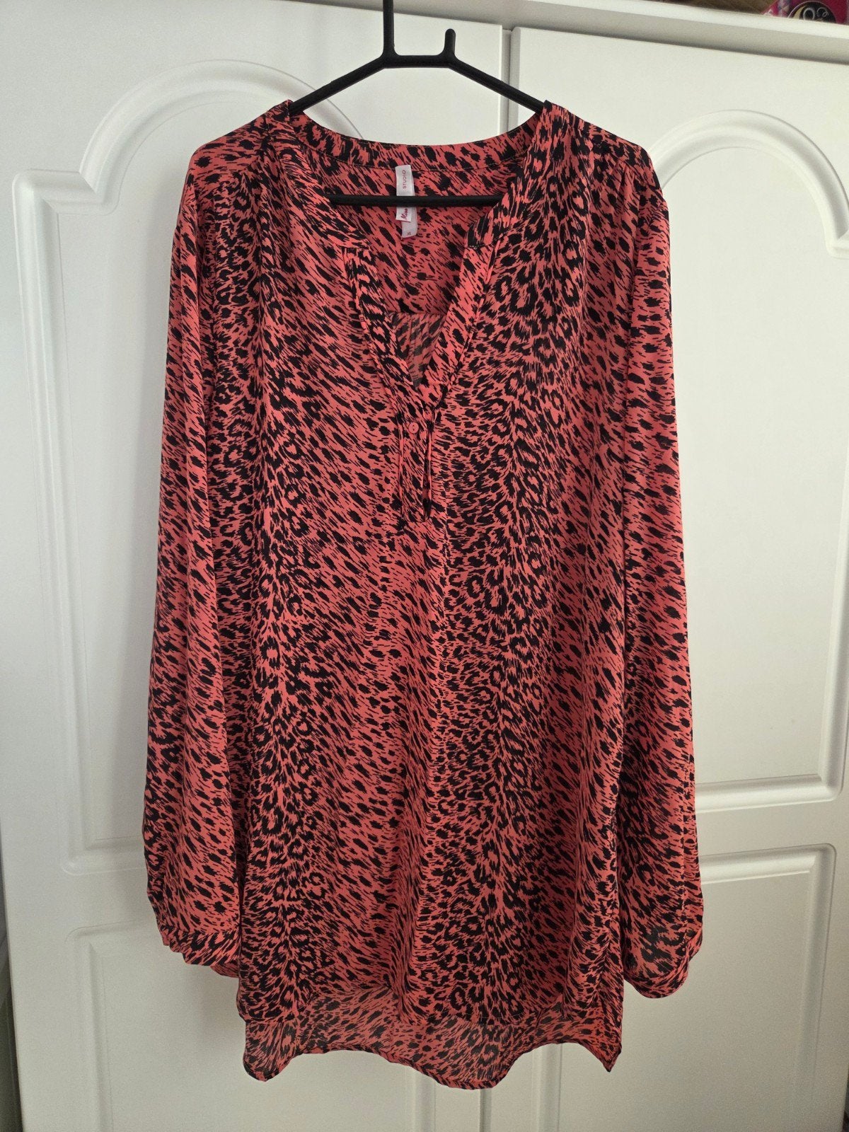 Zalmkleurig chiffon tuniek nieuw ! Mt xl, Ophalen, Nieuw, Maat 46/48 (XL) of groter