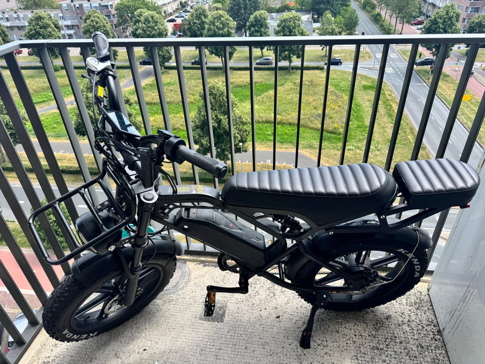 V20Pro E-bike - Fatbike met 250W motor en 48V accu, Zo goed als nieuw, Minder dan 47 cm, 50 km per accu of meer, Ophalen