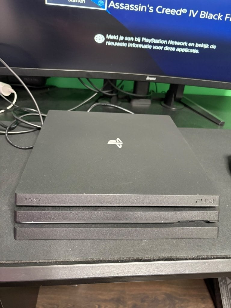 PS4 Pro, Ophalen, Gebruikt, Met 2 controllers, 1 TB