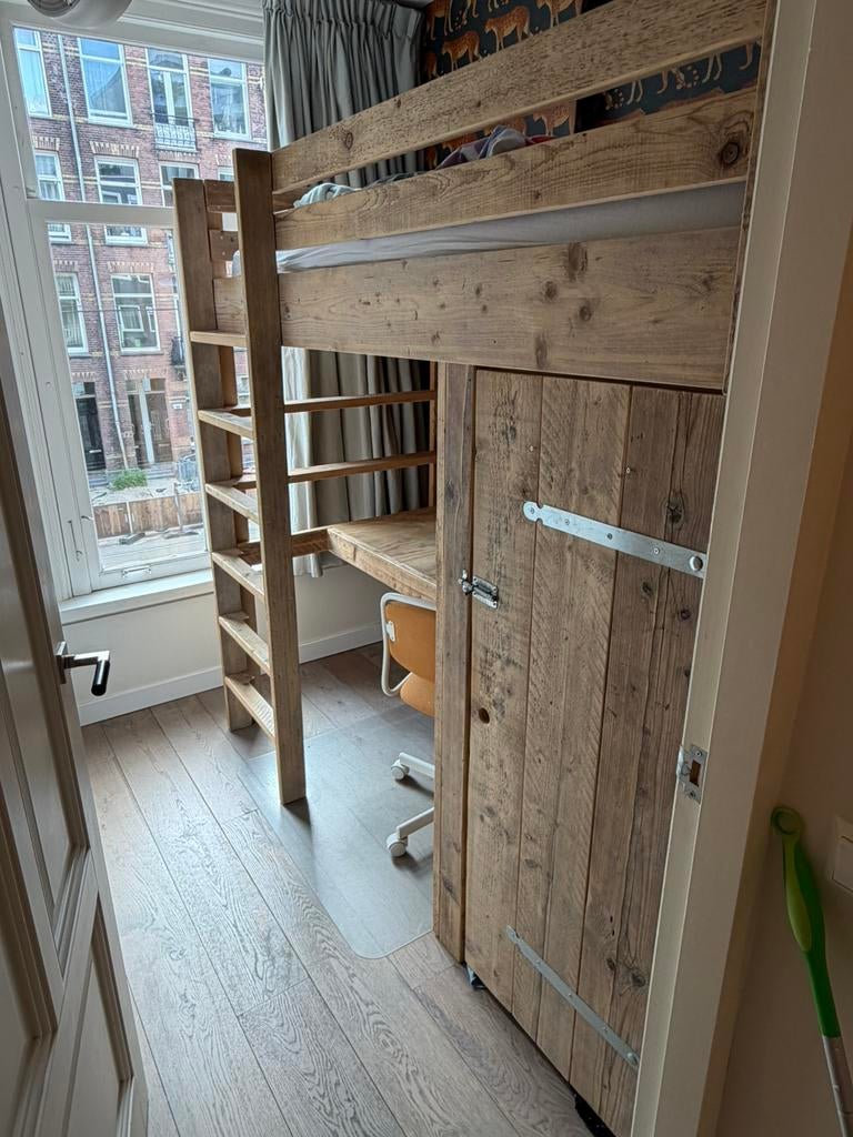 Steigerhout Hoogslaper (incl. Buro en Kast), Ophalen, Zo goed als nieuw, Hoogslaper