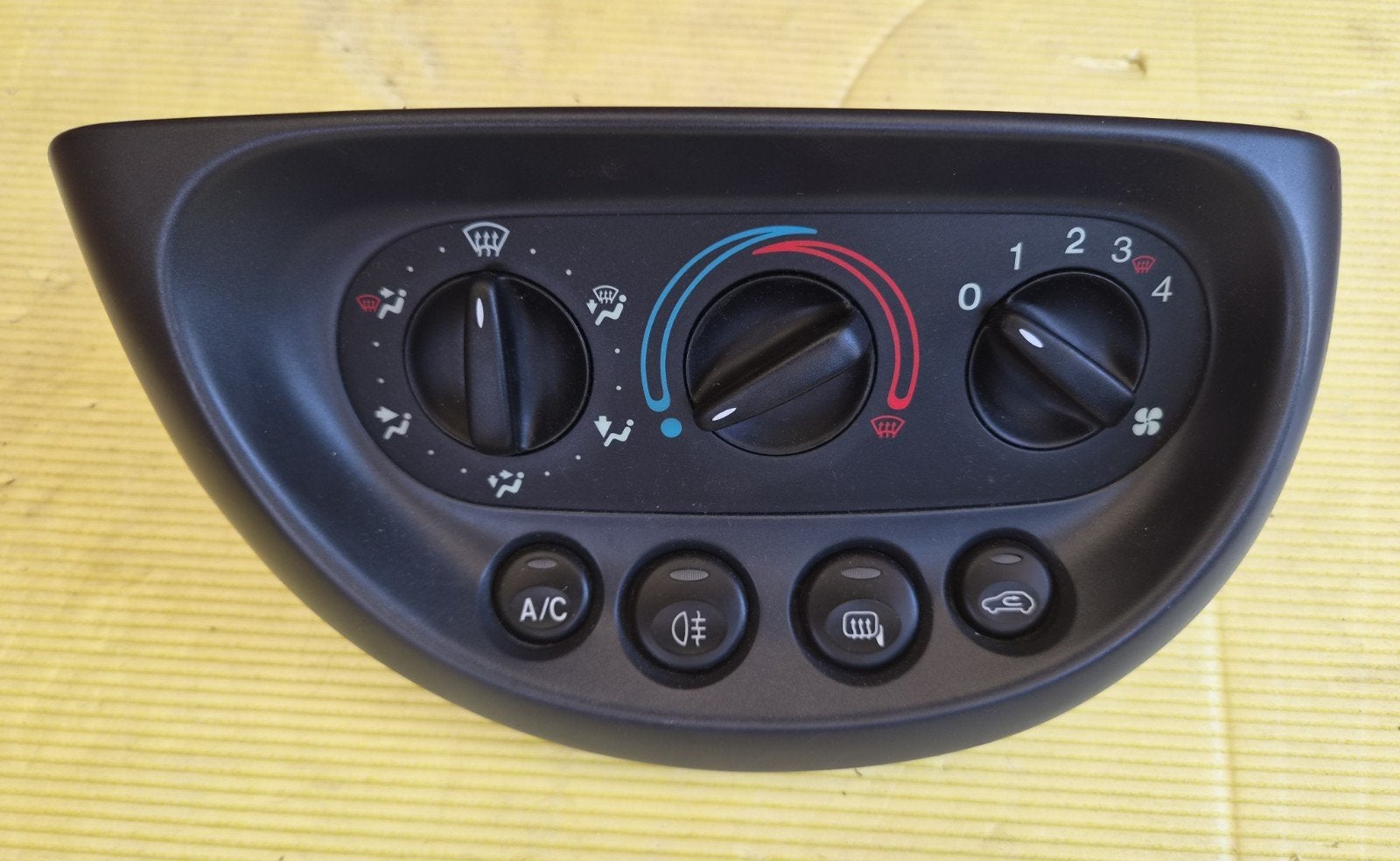 Aircobedieningspaneel voor Ford StreetKa / Ka, Ophalen of Verzenden
