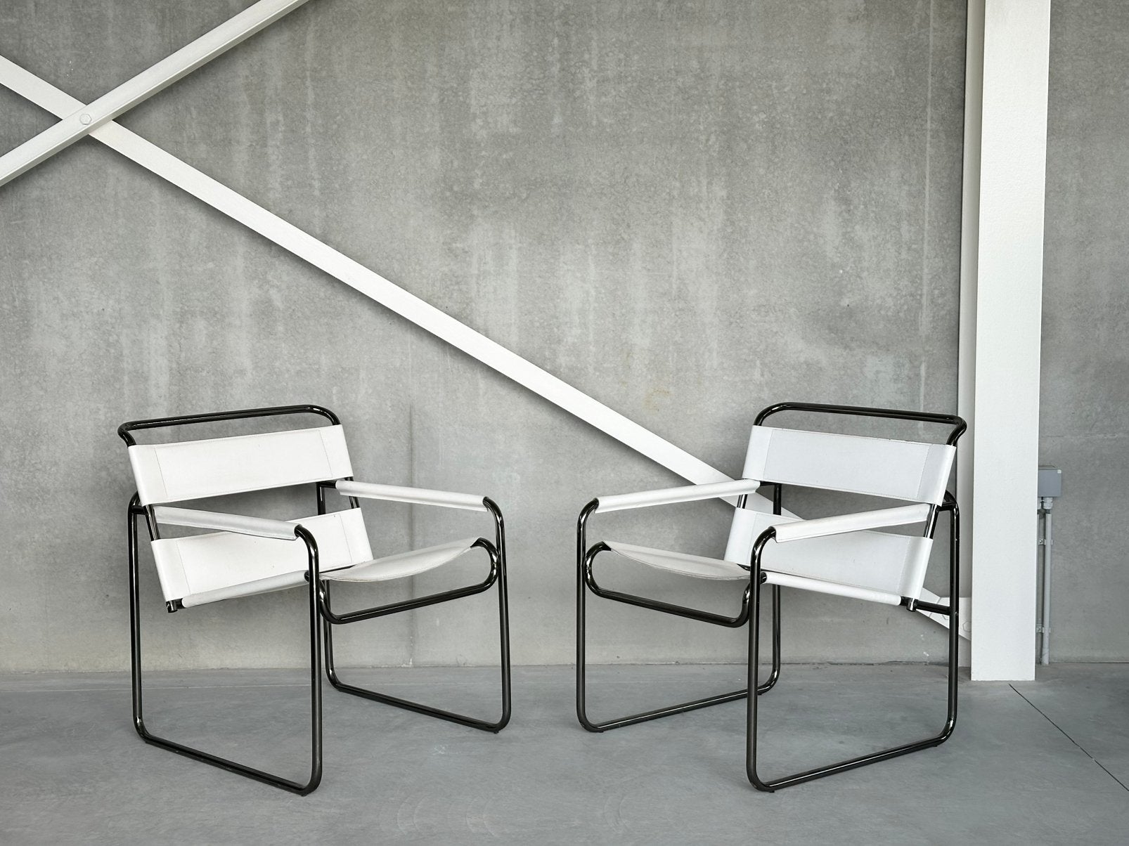 Wassily chairs (2), Ophalen, 75 tot 100 cm