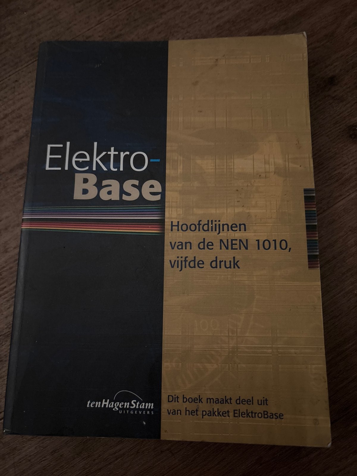 ElektroBase: Hoofdlijnen van de NEN 1010, vijfde druk, Boeken, Ophalen, Gelezen, Elektrotechniek