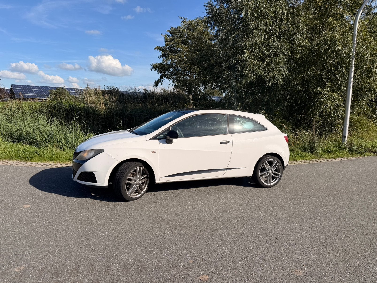 Seat Ibiza 1.2 44KW 3DRS 2012 Wit, Voorwielaandrijving, Stof, 1198 cc, Origineel Nederlands