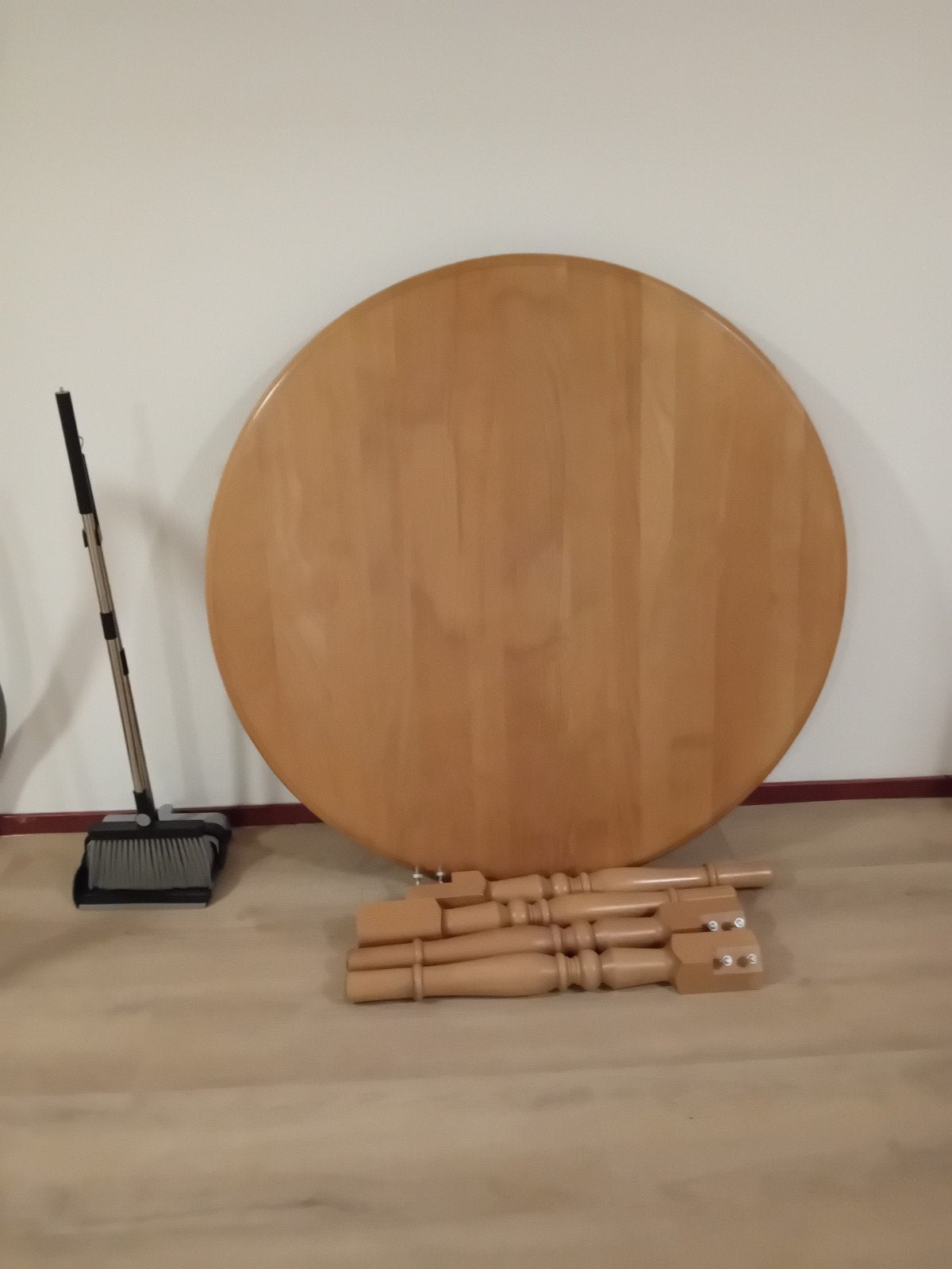 Ronde licht eiken houten eettafel met demontabele poten, Ophalen, Gebruikt, Klassiek, functioneel, Rond