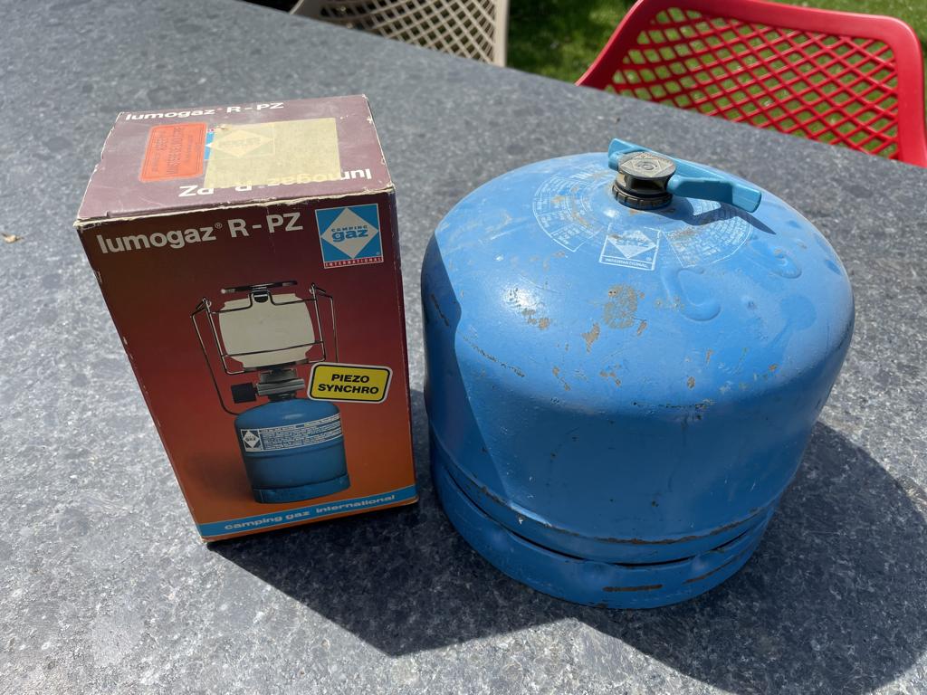 camping gasfles met lamp, Ophalen, Gebruikt