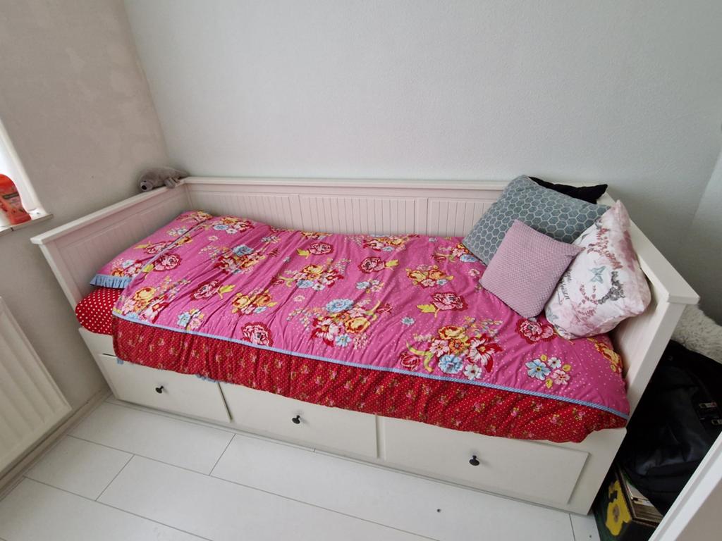 Kinderbed, wit, Ikea, 200 x 80, Kinderen en Baby's, Kinderkamer | Bedden, Gebruikt, 70 tot 85 cm, Ophalen of Verzenden, Lattenbodem