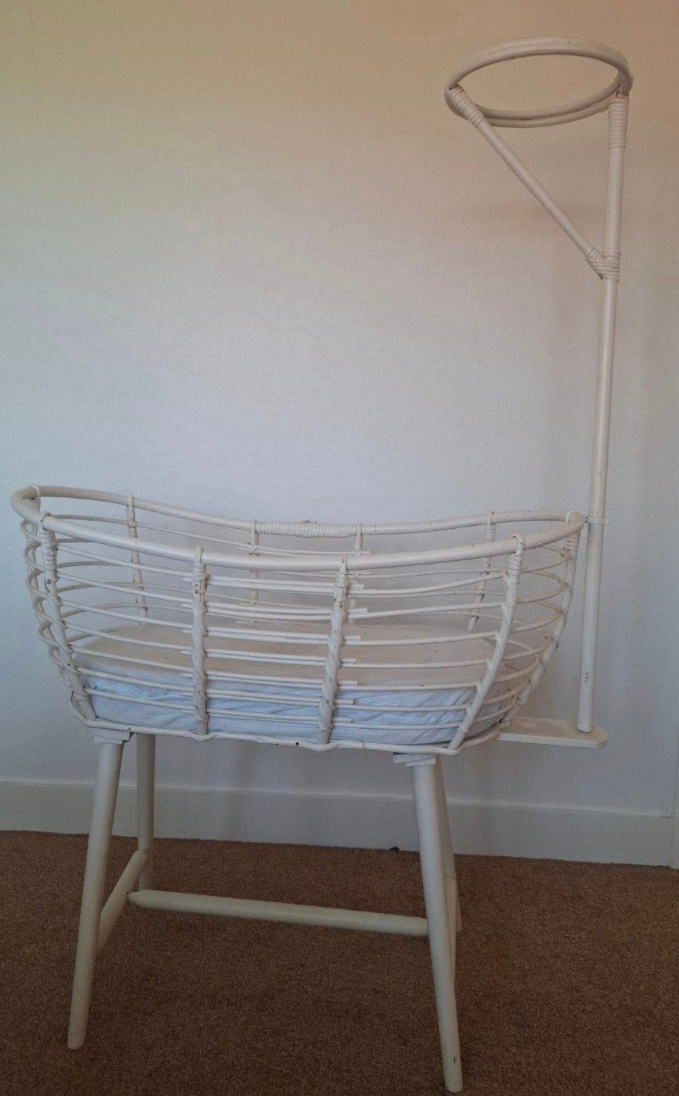 Witte rotan wieg met hemelstandaard, Kinderen en Baby's, Ophalen